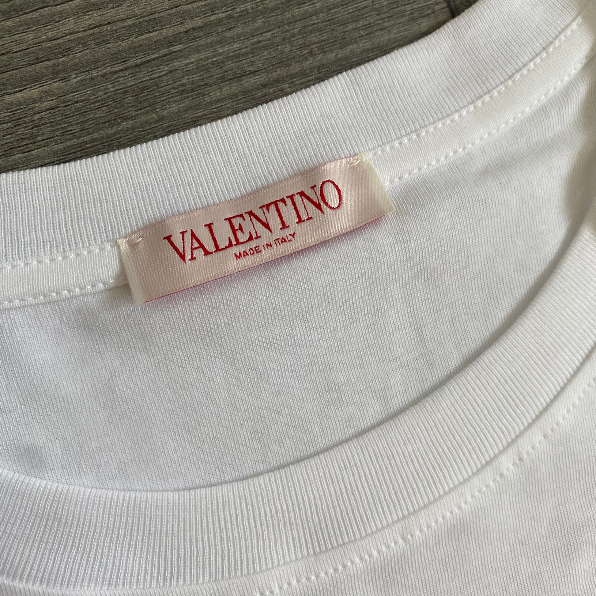 Valentino Garavani 1960 Logo Print T-Shirt in White – OneWorld Valentino Garavani 1960 Logo Print T-Shirt in White – OneWorld