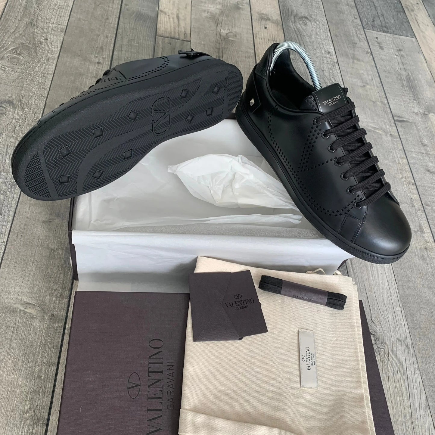 Valentino Backnet VLOGO Trainers - Black Sneakers OneworldClothing